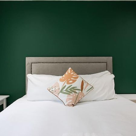 Luxury, Sleeps 6, City Centre เบลฟาสต์ ภายนอก รูปภาพ